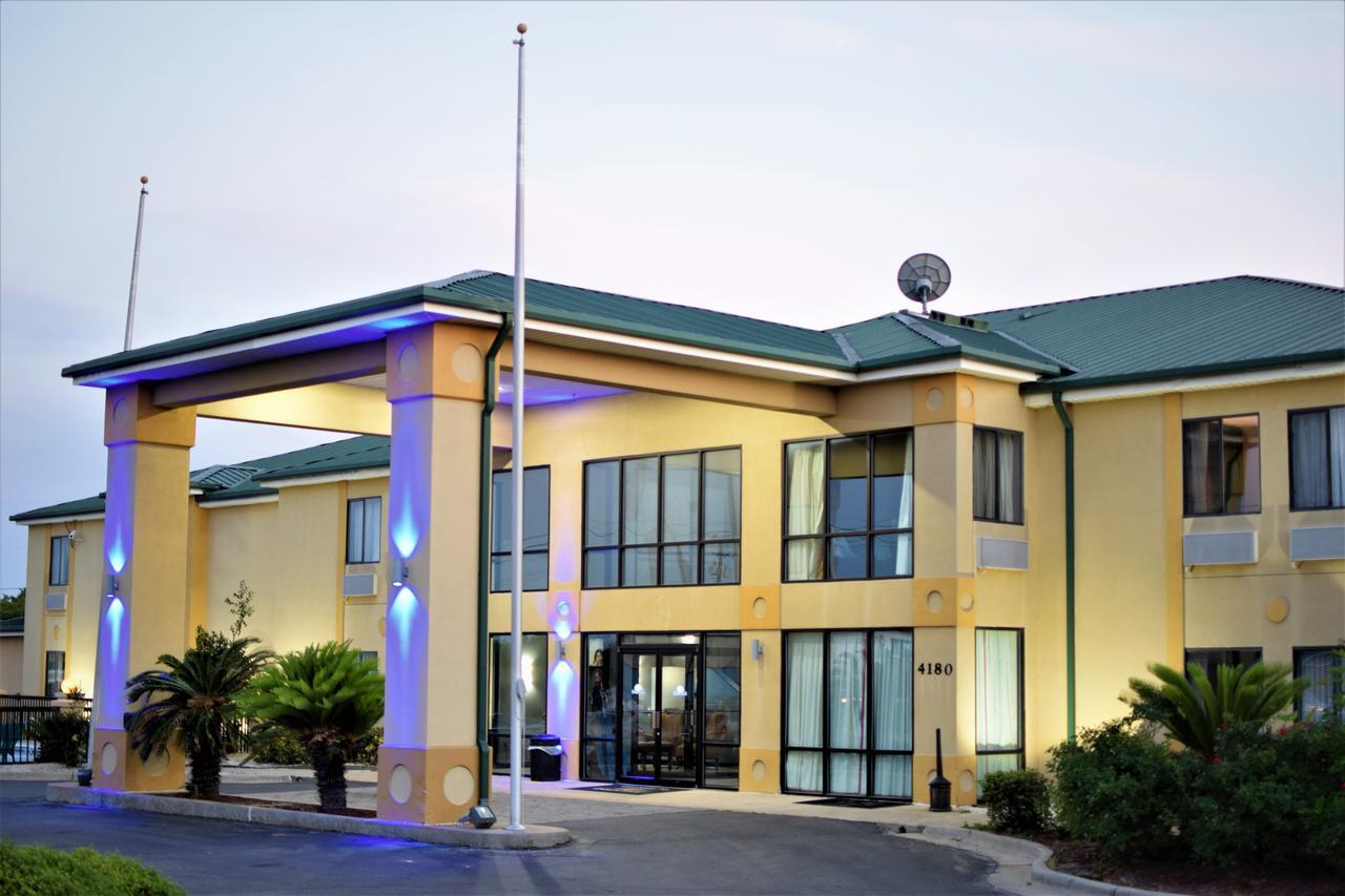 Days Inn By Wyndham Montgomery Eksteriør billede